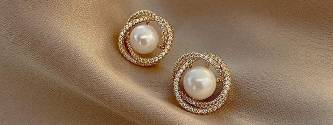 The Complete Guide to Choosing the Perfect Earrings for Every Face Shape